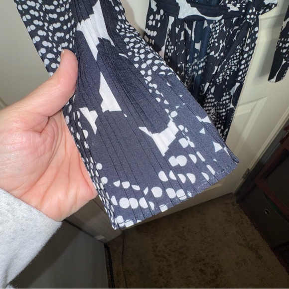 Chico’s Travelers Textured Crinkle Trench Belted Jacket Size M - Picture 5 of 10